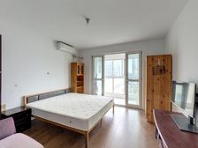 虹梅景苑二街坊,前排电梯中层, 15号线地铁,南北通,诚售。