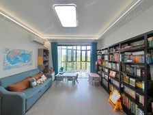 豪.华装修一年,四房格局+70平方大露台