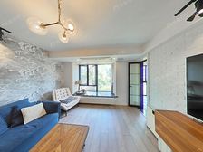 四期中芯位置!理想楼层,精装修,三个阳台,南面望出去景观舒适