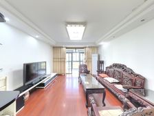 紫晶南园大三房,中间楼层,位置好,采光佳,诚售,欢迎实地看房