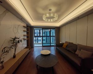万象华府二期4室2厅2卫南朝向430.0万元/套出售