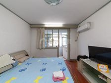 一梯两户 三楼 南北通透 能谈空间大