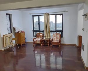 东都华庭3室2厅1卫南朝向220.0万元/套出售