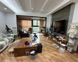 嘉恒广场4室2厅2卫南朝向610.0万元/套出售