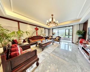 广源里4室2厅3卫南朝向738.0万元/套出售