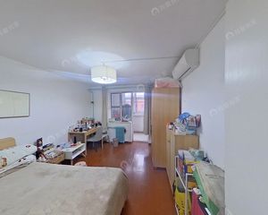 芍药居北里,板楼高层,采光好,南向,满五年,小区已经改造