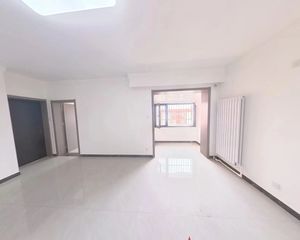 石园西区,精装修三居室出售,价格好谈