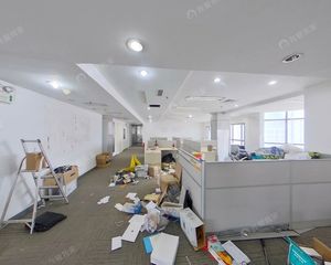 人大双地铁 商圈成熟 改善居住单价低 民水民电可居住 有车