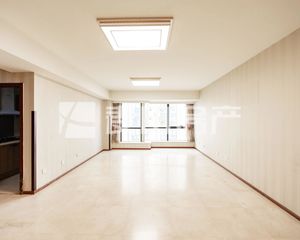 国瑞城两居室 高层视野无遮挡 出行便利 近2.5号线 新世界