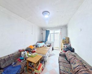 中科院电梯双南两居,业主诚意出售,小区管理好,停车方便