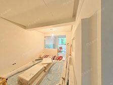 出门菜场+6/8/11号线 一梯两户中间楼层采光好+钥匙房