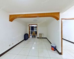 新上好房!地铁石榴庄站附近!2005年商品房社区一室一厅!