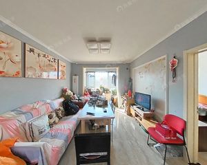 进地铁,总高五层电梯洋房,中间楼层采光无遮挡,业主诚意出售