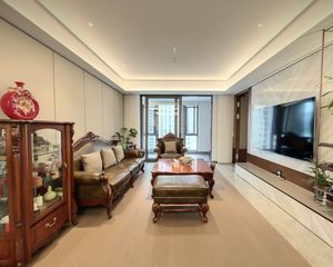 江明府4室2厅2卫南朝向480.0万元/套出售