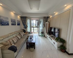 红星国际广场3室2厅1卫南朝向102.0万元/套出售