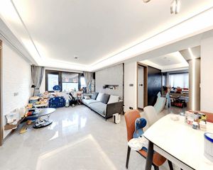 石碶 次新商品房 全屋定制 全屋地暖 边套 全亮间 双轻轨