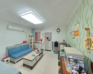 近城铁 福胜胡同 2居室 精装 中间楼层