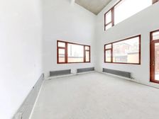 亚泰华府6联排边户,大花园地下采光井,三车位车库,多个露台