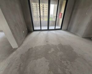 博馨苑东区3室2厅1卫南朝向120.0万元/套出售