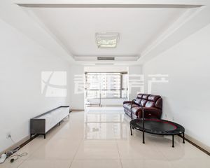 3室2厅华贸城8号院