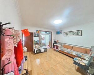 近地铁,正规三居75万,诚心卖,随时看房