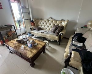 小骆花园4室2厅2卫南朝向125.0万元/套出售