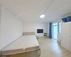 东三环国贸 呼家楼地铁 团结湖公园低总价一居 满五年 采光好