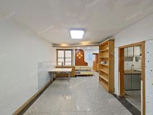 南沙滩大屯路2号院,东南向两居室,全明户型,电梯直达,有钥匙