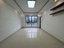 正南 荣和大地 3室2厅 精装修