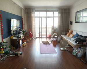恒大新城3房0厅婚装95万