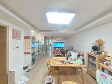 新上:双南大两房+精装修50万+临河景观+凌兆小X+诚心出售