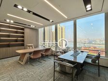 国金中心 精装办公室出租 家具全齐 拎包入住