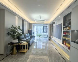 云潮中心4室2厅2卫南朝向410.0万元/套出售