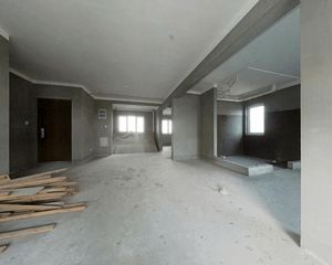 石碶 商品房 临轻轨 中南菩悦锦庭 楼层好 东边套 白坯全亮