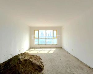 电力四中 恒泰盛都c 地铁口 中层毛坯三居 随意装修