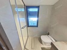 金沙湖御湖境府精装3房2卫,中高楼层视野好,采光好
