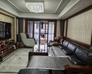 印象巴黎 商业配套齐全 房龄新 中楼层采光充足