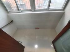 近地铁 二楼带简单装修 适合落户居住出租 钥匙房随时看