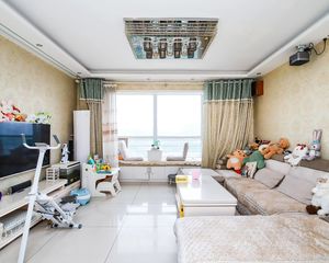 正南星辰公馆3室2厅精装修