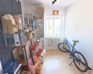 滨河小区大两居室出售,价格好谈