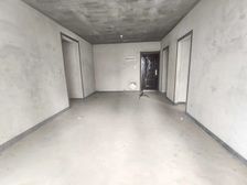 滨江阳光水岸近万达茂,江边