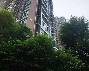 融晟公园大地南宁国际商业贸易中心4房2厅毛坯100万
