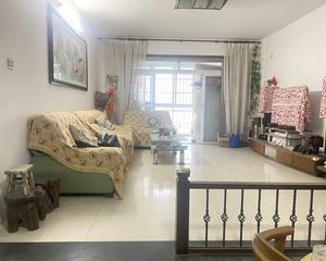岭南家园 4房2厅94万