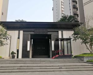 龙光天曜 3房2厅120万