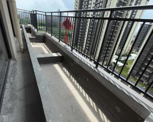 招商新城臻樾府3房2厅毛坯67万