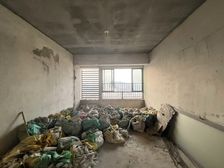阳光西岸 4房2厅114万