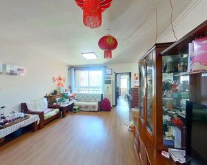梨园·云景里南门·中间楼层 大两居2室·1厅