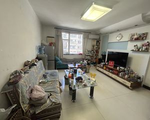 裕龙四区三居室出售,价格好谈