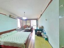 东边套明窗通透 中间楼层 低总价两房 落地大窗采光好