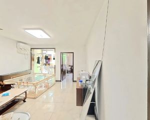 飞腾·底楼层·精装修·近南苑大集3室·2厅